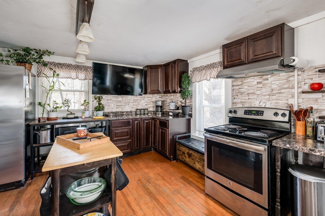 69 Chestnut Hill Road Rochester, NH 03867 - Photo 4 of 30