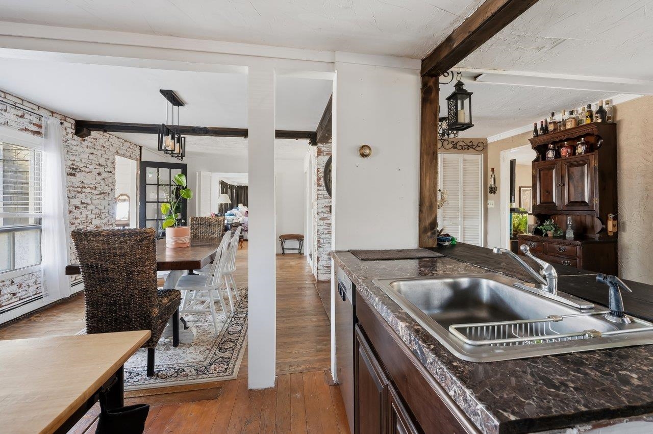 69 Chestnut Hill Road Rochester, NH 03867 - Photo 5 of 30