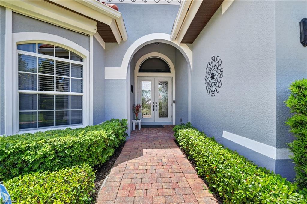 6062 Divot Court Naples, FL 34113 - Photo 3 of 41