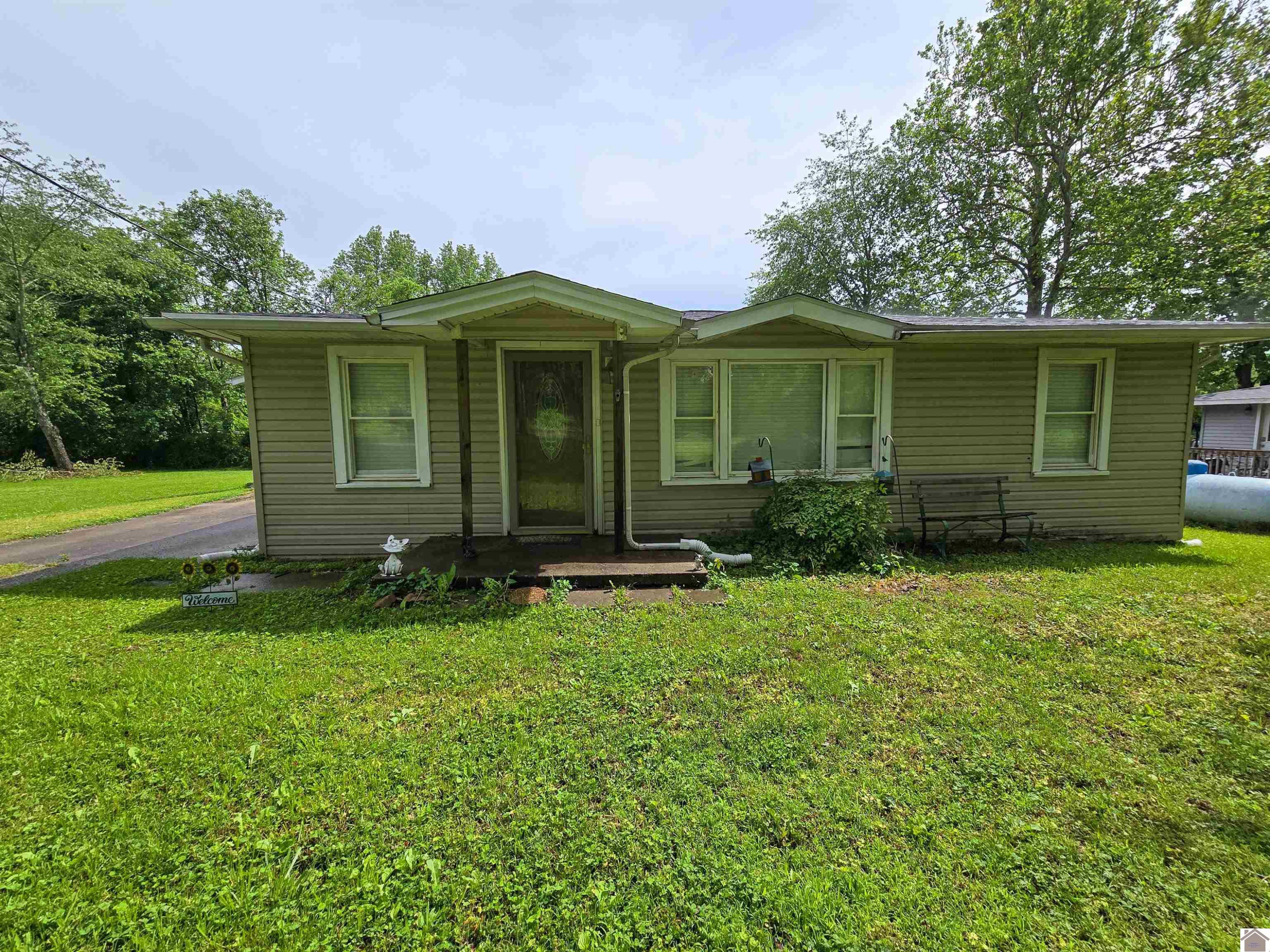 1140 Throgmorton Road Paducah, KY 42003 - Photo 1 of 38 Photo 1