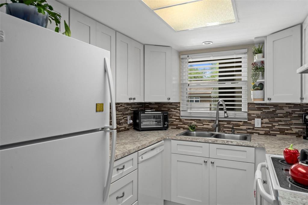 4101 Passport Lane, Unit 202 New Port Richey, FL 34653 - Photo 6 of 40