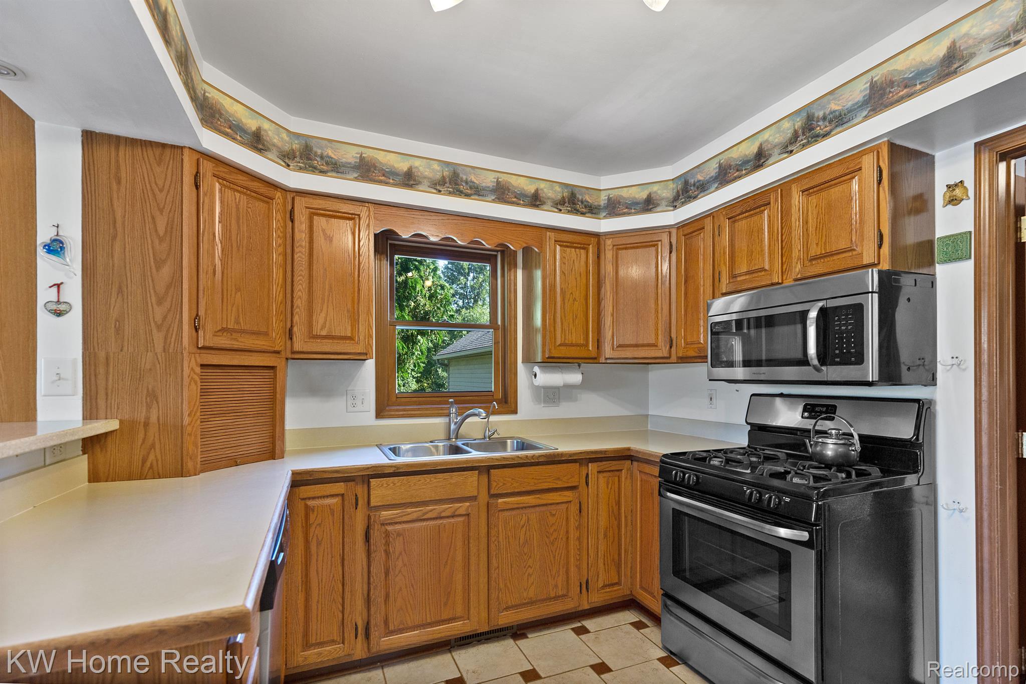 365 North Kellogg Road Howell, MI 48843 - Photo 15 of 69 Gallery Image 15