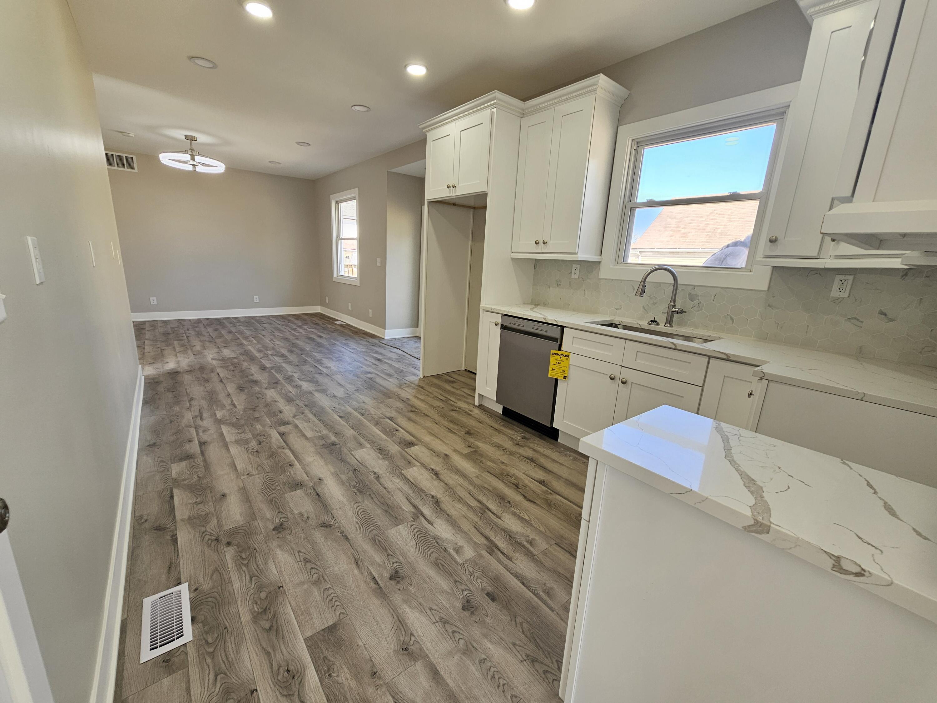 970 Murray Street Hammond, IN 46320 - Photo 9 of 25 3000x2250