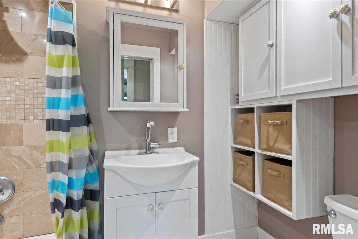 2068 Cambridge Road Springfield, IL 62704 - Photo 15 of 32