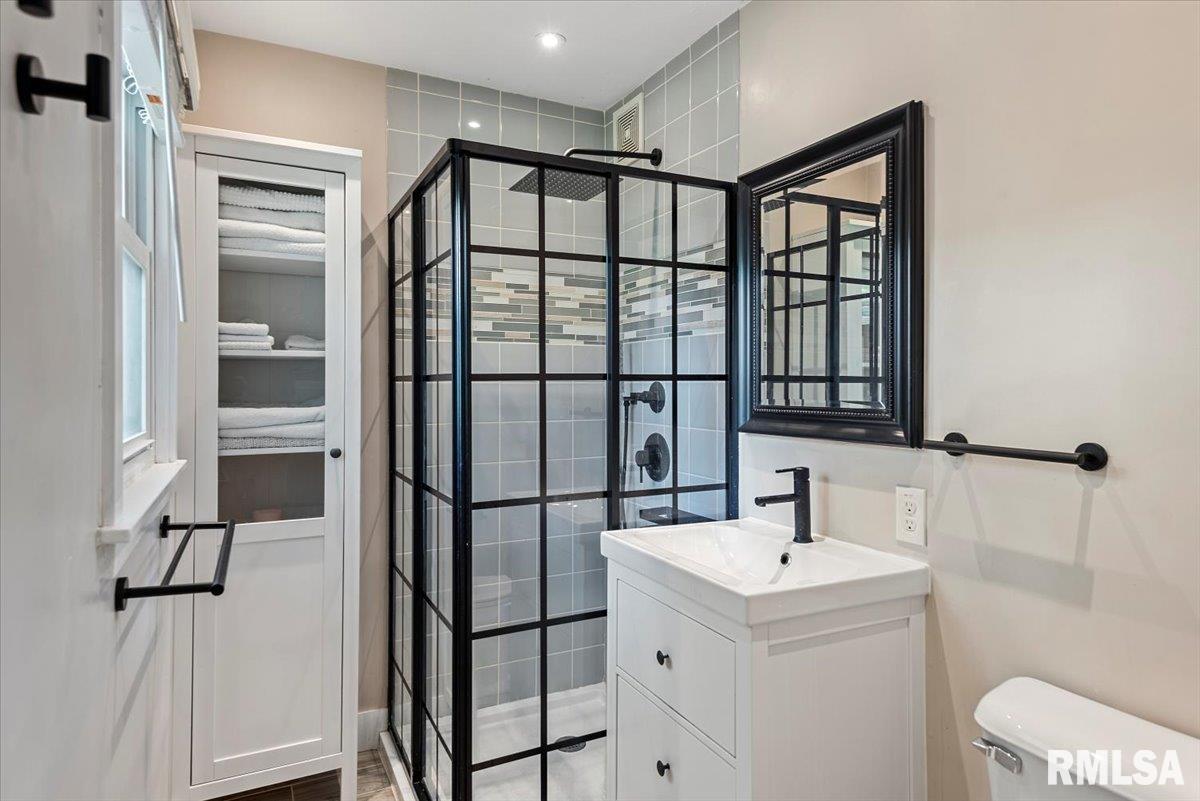 2068 Cambridge Road Springfield, IL 62704 - Photo 19 of 32