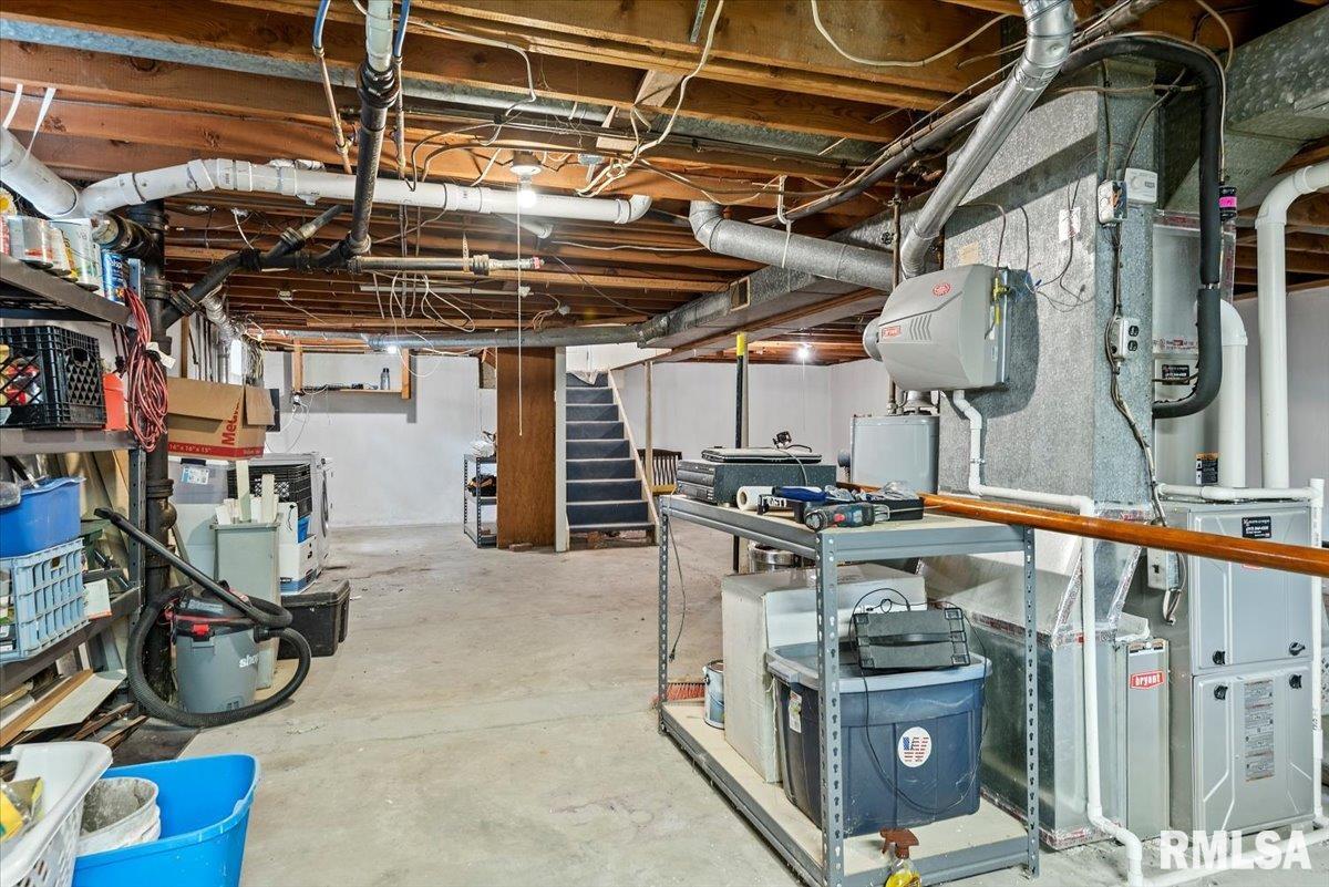 2068 Cambridge Road Springfield, IL 62704 - Photo 26 of 32