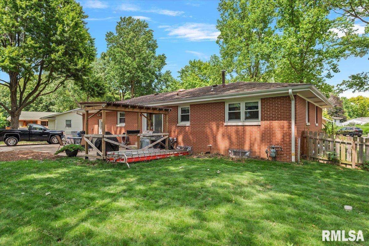 2068 Cambridge Road Springfield, IL 62704 - Photo 32 of 32