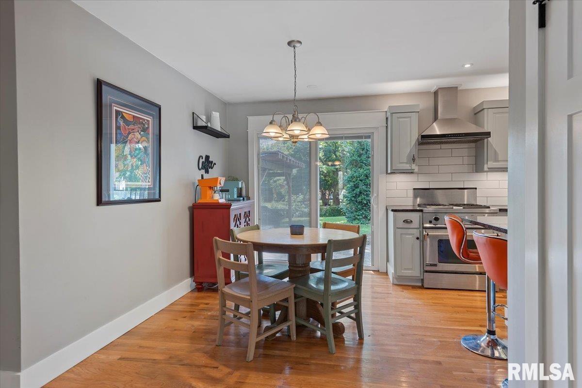 2068 Cambridge Road Springfield, IL 62704 - Photo 9 of 32