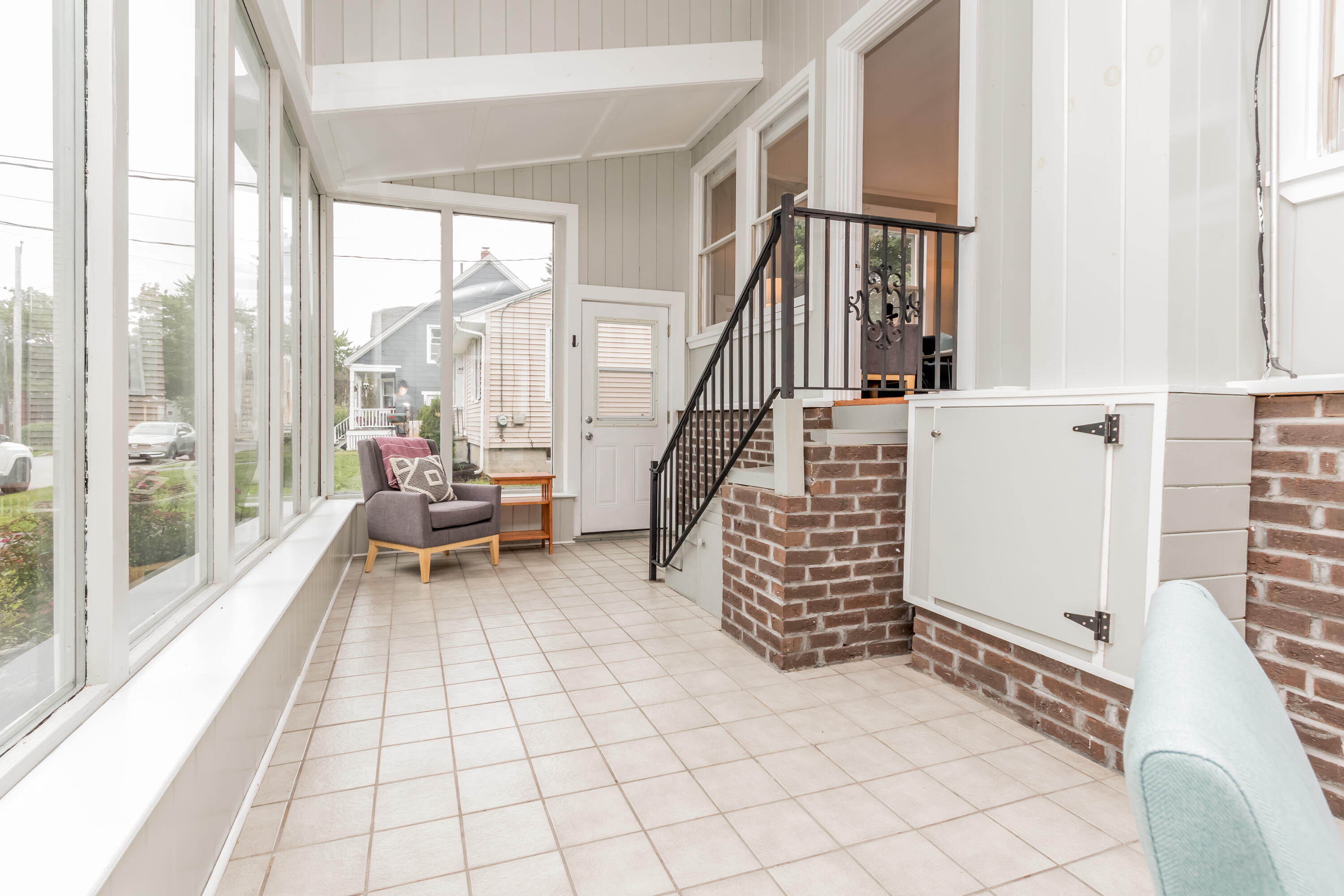 34 Inverness Street Portland, ME 04103 - Photo 9 of 57 Sunroom