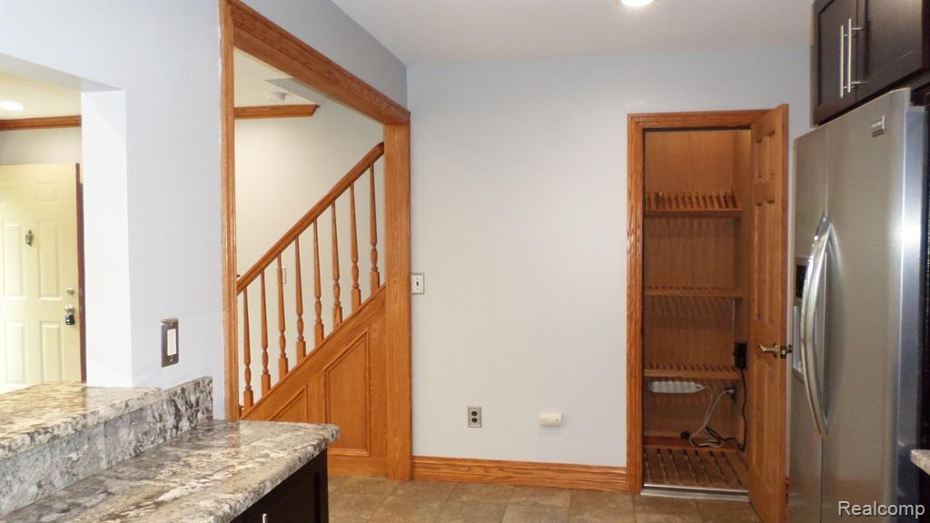 50561 Maurice Road, Unit 22 New Baltimore, MI 48047 - Photo 12 of 42