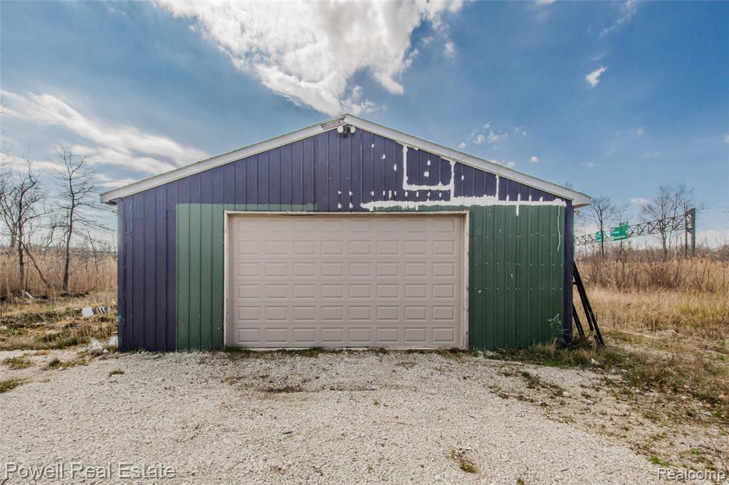 4118 Griswold Road Port Huron, MI 48060 - Photo 11 of 43