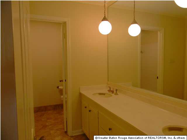 9375 Blueridge Street Baton Rouge, LA 70809 - Photo 24 of 31 Gallery Image 24