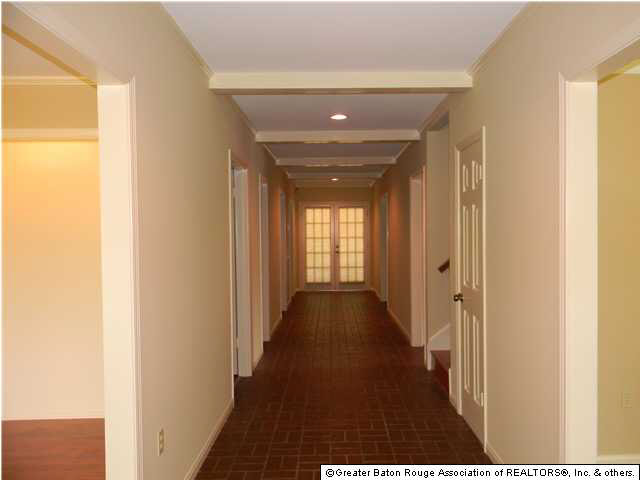 9375 Blueridge Street Baton Rouge, LA 70809 - Photo 10 of 31 Gallery Image 10