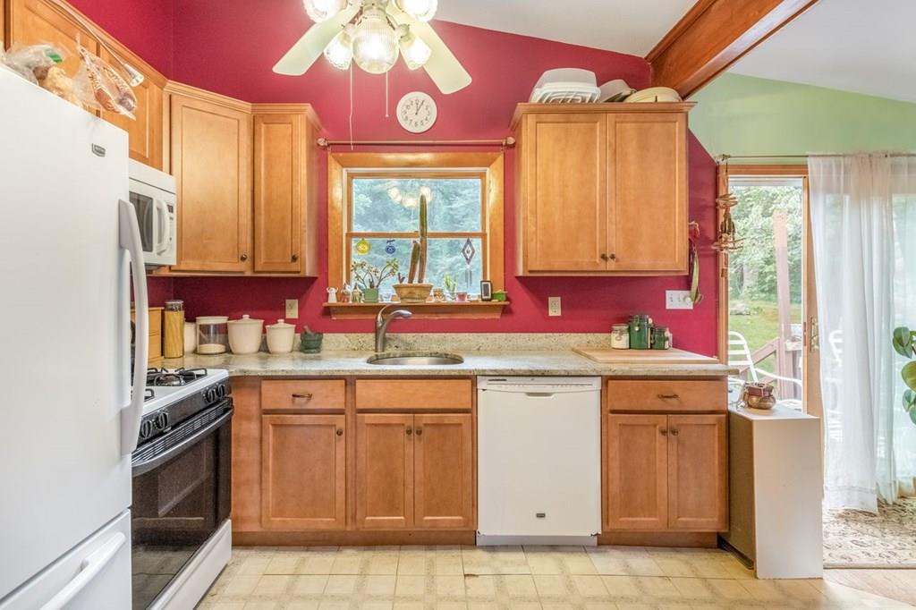 8 Patten Road Westford, MA 01886 - Photo 12 of 16 Gallery Image 12