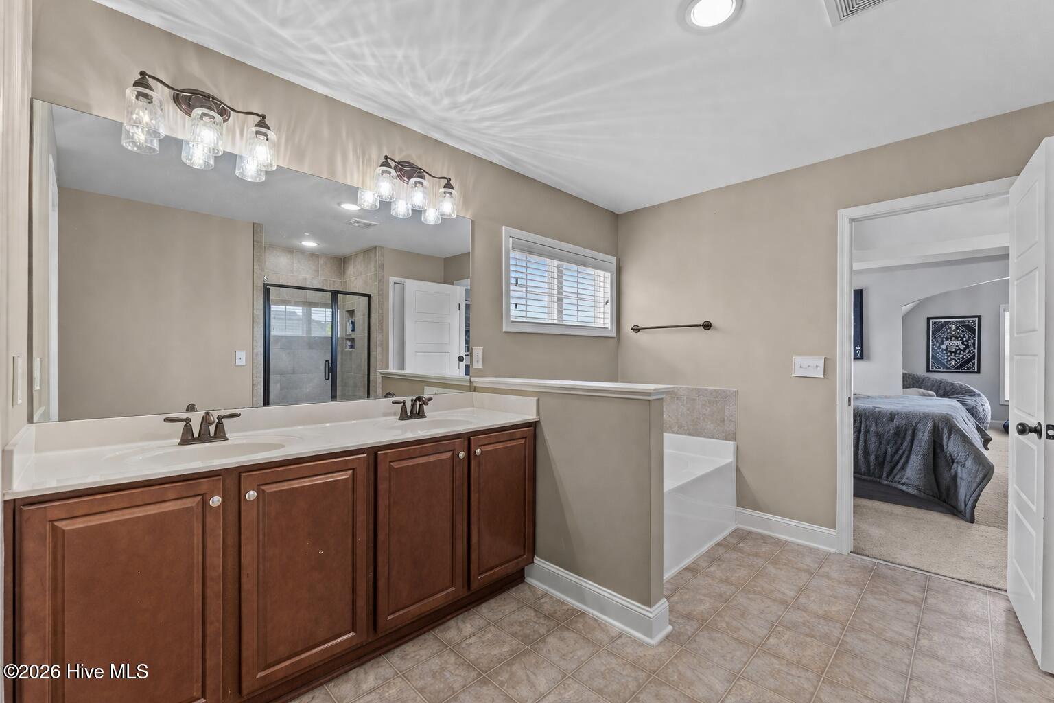 118 Sandy Springs Road Aberdeen, NC 28315 - Photo 22 of 43 Primary bathroom