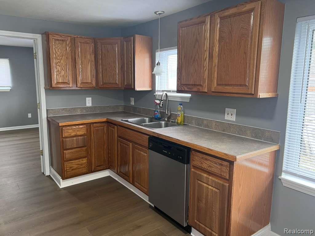 15163 Beech Daly Road Taylor, MI 48180 - Photo 9 of 25 GetMedia-8