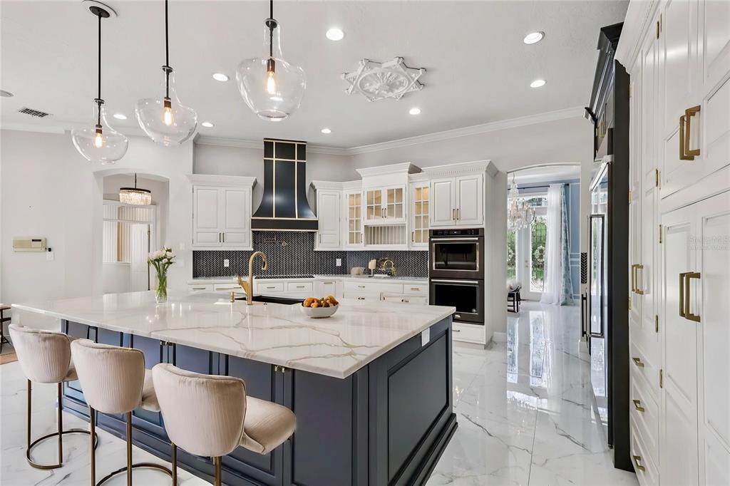 2068 Roberts Point Drive Windermere, FL 34786 - Photo 13 of 81