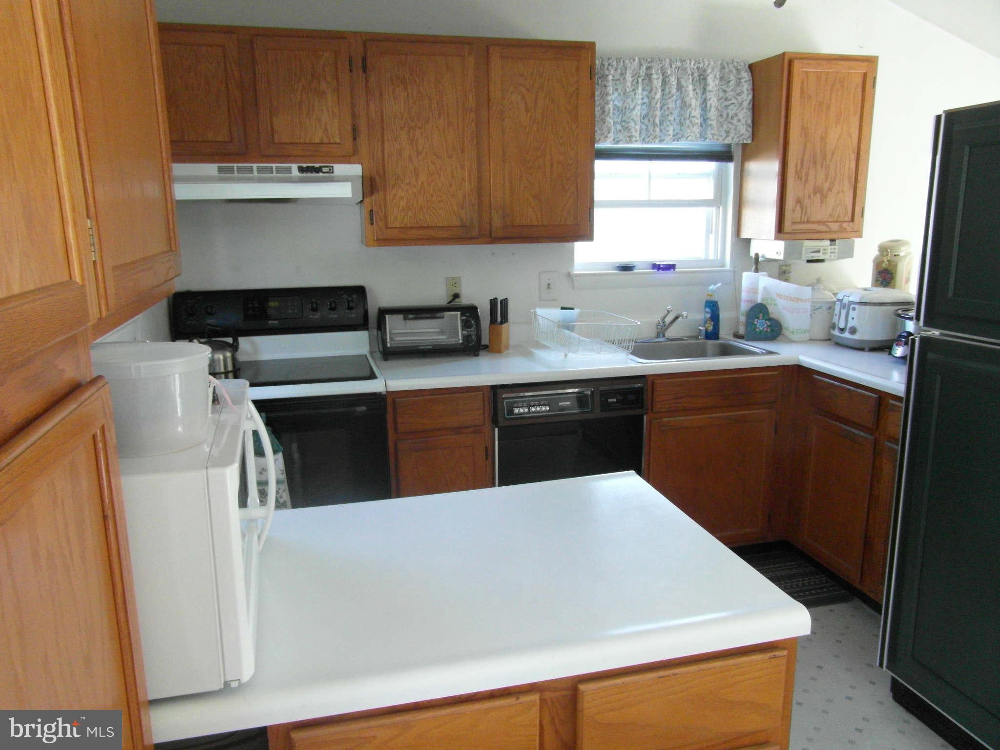 12919 Bogby Road Baltimore, MD 21220 - Photo 7 of 15 Kitchen