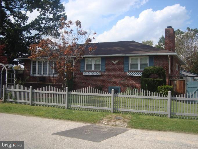 184 Arundel Road Pasadena, MD 21122 - Photo 1 of 16 Exterior (Main)