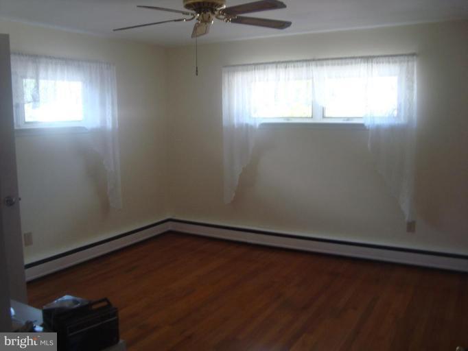 184 Arundel Road Pasadena, MD 21122 - Photo 11 of 16 Bedroom #2