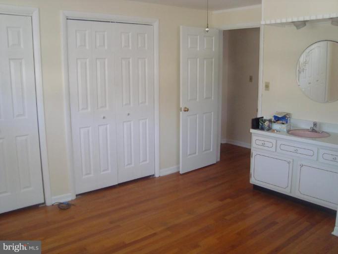 184 Arundel Road Pasadena, MD 21122 - Photo 8 of 16 Master Bedroom