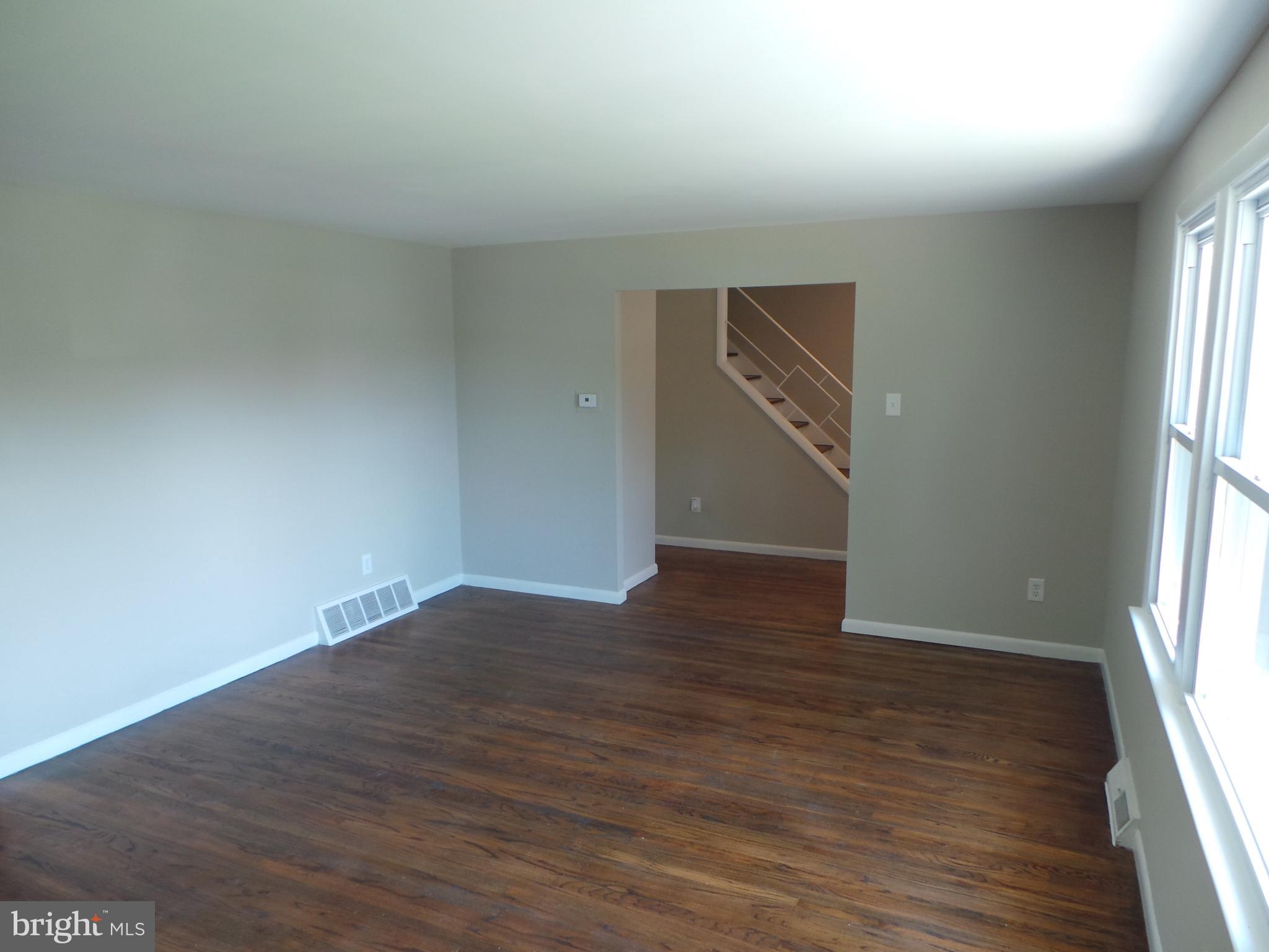 910 Abington Road Cherry Hill, NJ 08034 - Photo 12 of 31 Gallery Image 12