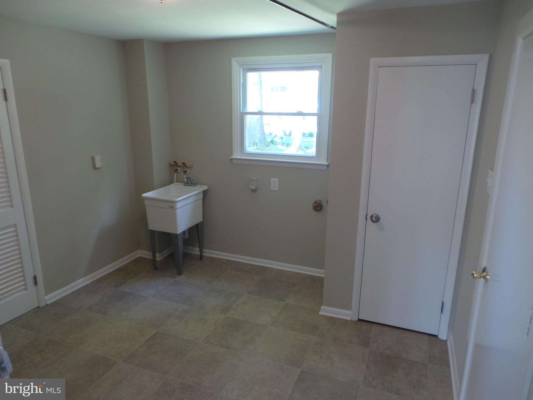 910 Abington Road Cherry Hill, NJ 08034 - Photo 19 of 31 Gallery Image 19