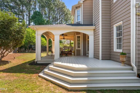 $799,000 | 805 Cricketfield Lane, Cary, NC 27518