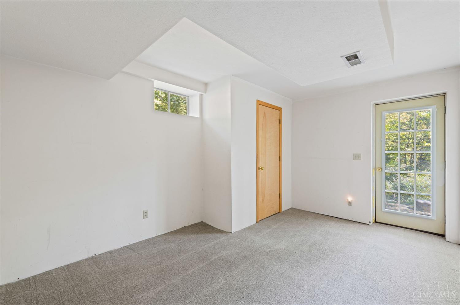 307 8 Mile Road Cincinnati, OH 45255 - Photo 27 of 33 Gallery Image 27