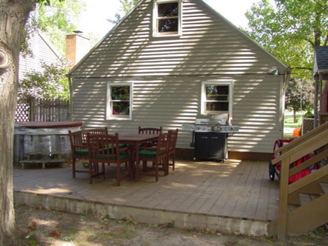 405 Douglas Drive Decatur, MI 49045 - Photo 7 of 35 Deck a