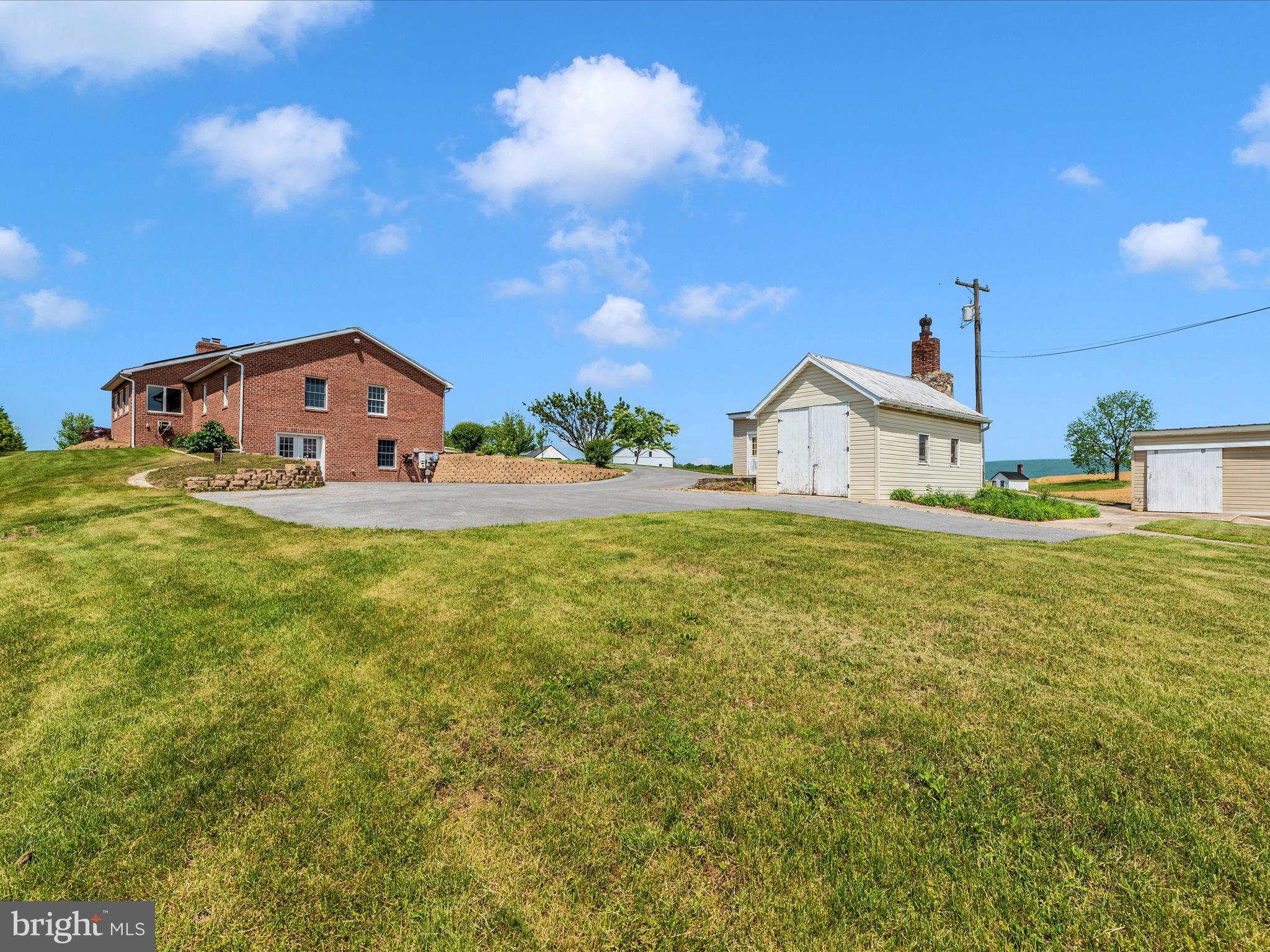 8543 Barnes Road Boonsboro, MD 21713 - Photo 44 of 52 Side-yard
