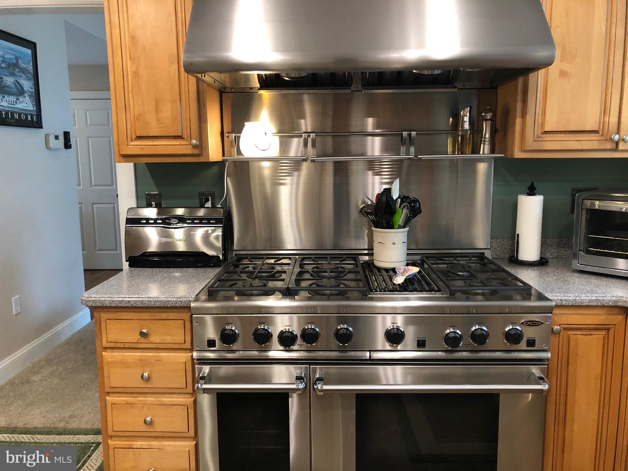 13978 Clarks Lane Ridgely, MD 21660 - Photo 8 of 28 Commercial Grade Gas stove with Double ovens