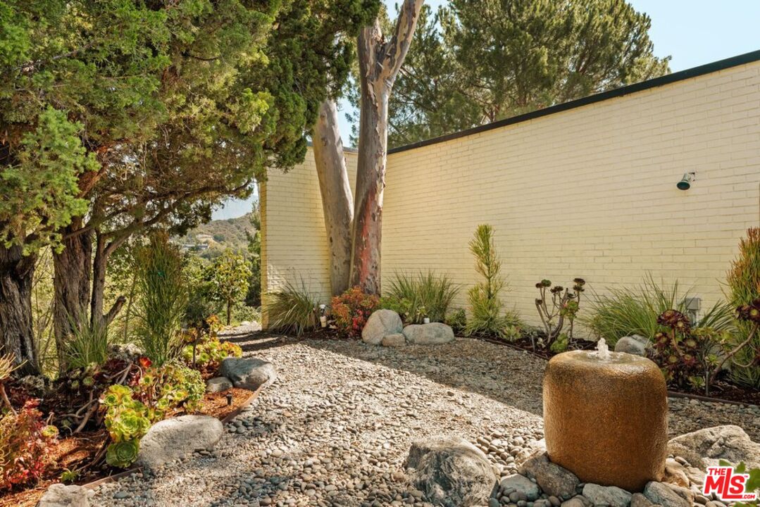 2940 Marcia Road Glendale, CA 91208 - Photo 14 of 65