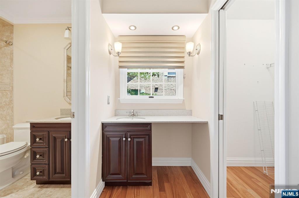 137A South Maple Avenue, Unit B Park Ridge, NJ 07656 - Photo 20 of 30