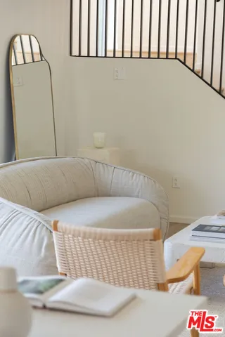 $5,958 | 6541 De Longpre Avenue, Unit 1/2, Los Angeles, CA 90028