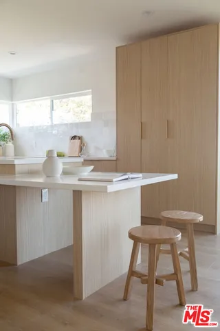 $5,958 | 6541 De Longpre Avenue, Unit 1/2, Los Angeles, CA 90028