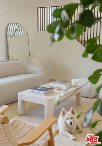 $5,958 | 6541 De Longpre Avenue, Unit 1/2, Los Angeles, CA 90028