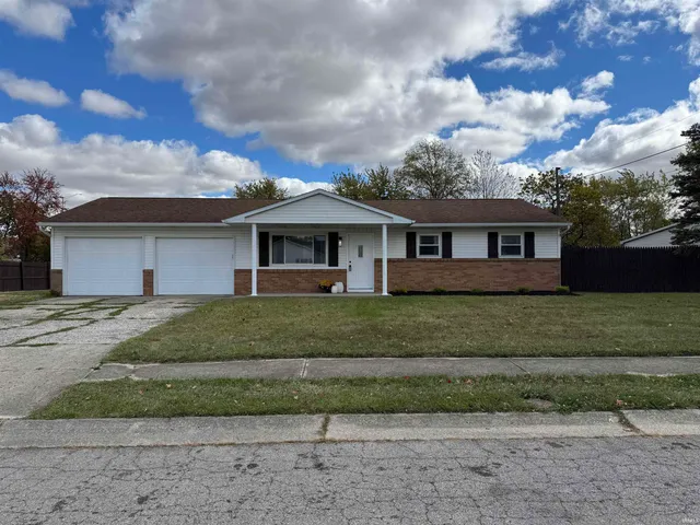$155,000 | 3400 South Opechee Drive, Muncie, IN 47302