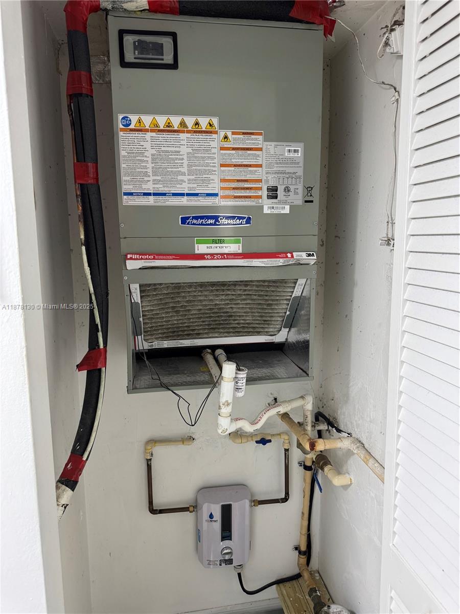 Pembroke Pines Pembroke Pines, FL 33024 - Photo 15 of 15 a bathroom with a sink