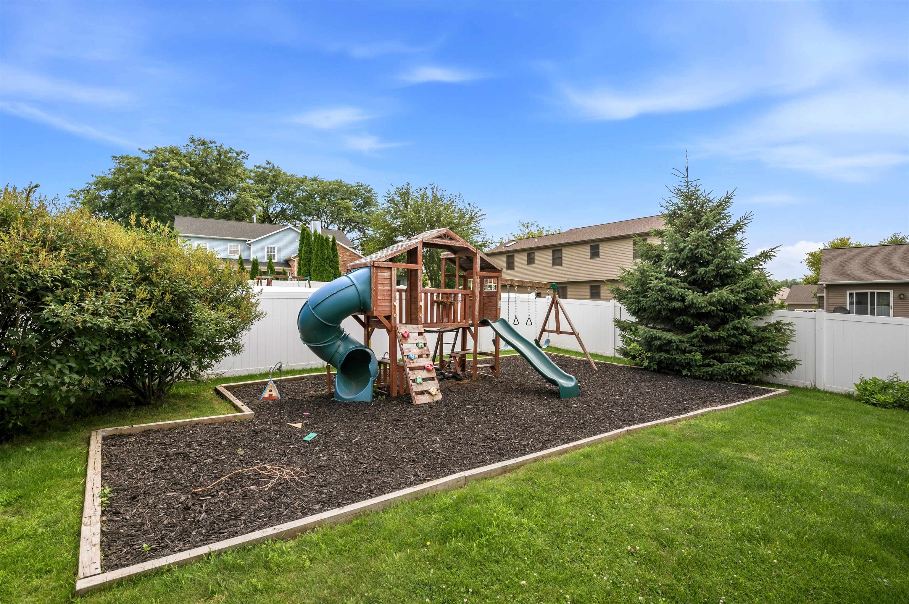 210 Rustic Drive Madison, WI 53718 - Photo 29 of 35
