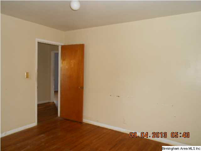 1612 28th Street Southwest Birmingham, AL 35211 - Photo 7 of 10