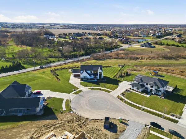 $2,100,000 | 10092 Tall Grass Trail, St. John, IN 46373