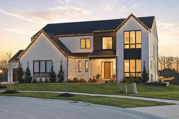 $2,100,000 | 10092 Tall Grass Trail, St. John, IN 46373