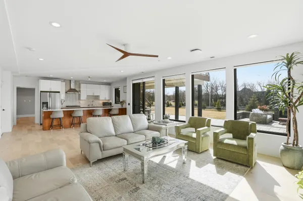 $2,100,000 | 10092 Tall Grass Trail, St. John, IN 46373