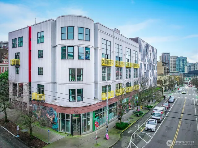 $890,000 | 615 East Pike Street, Unit 303, Seattle, WA 98122