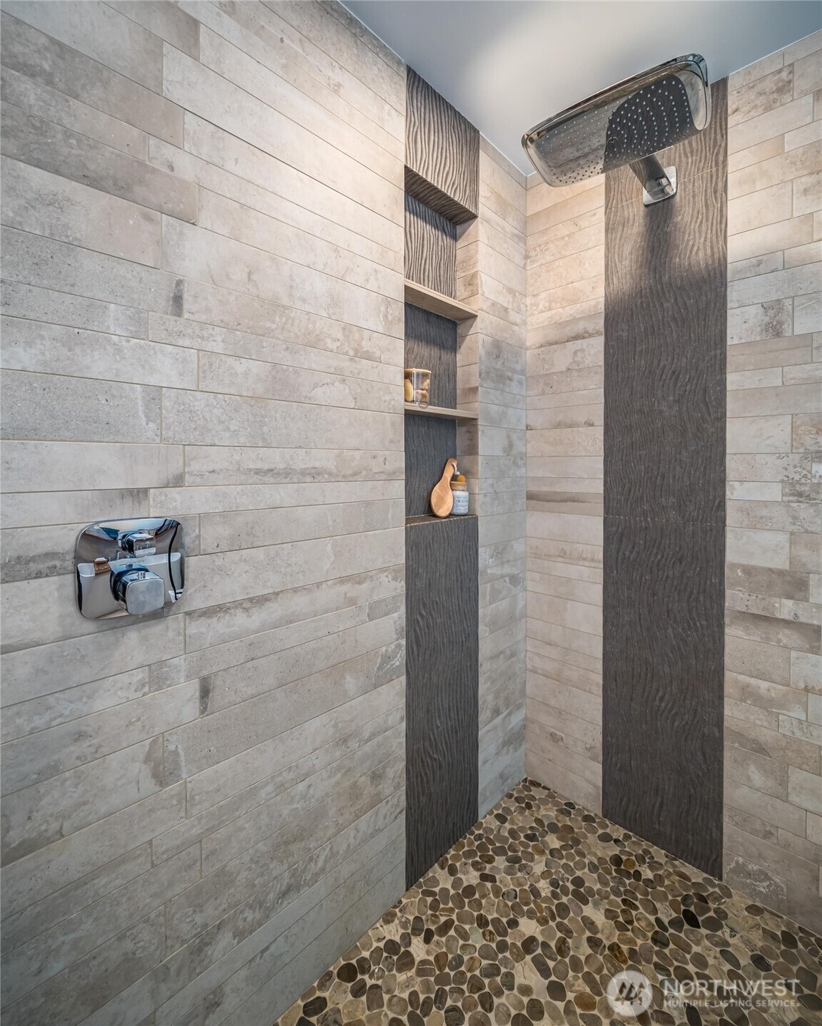 615 East Pike Street, Unit 303 Seattle, WA 98122 - Photo 23 of 40 a bathroom with a shower