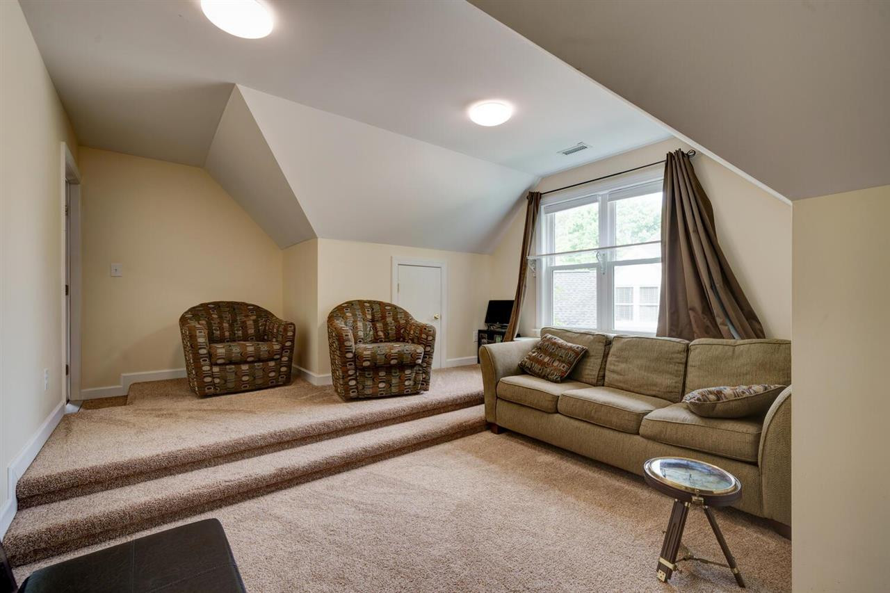 6201 Wyckhurst Court Raleigh, NC 27609 - Photo 14 of 30 Bonus Room