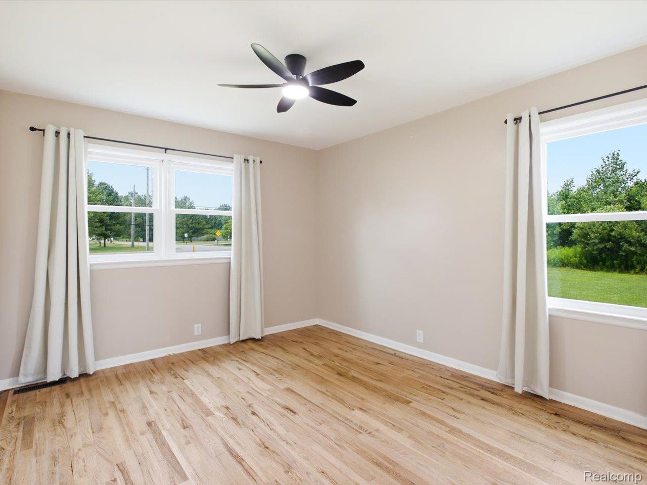 1434 Allen Road Smiths Creek, MI 48074 - Photo 14 of 27 11-1434 Allen Rd (11).jpg