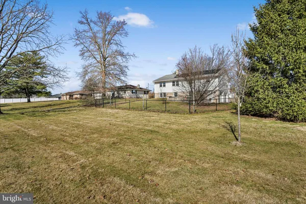 $250,000 | 2401 Belair Drive, Dover, PA 17315