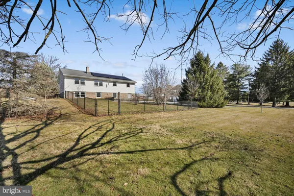 $250,000 | 2401 Belair Drive, Dover, PA 17315